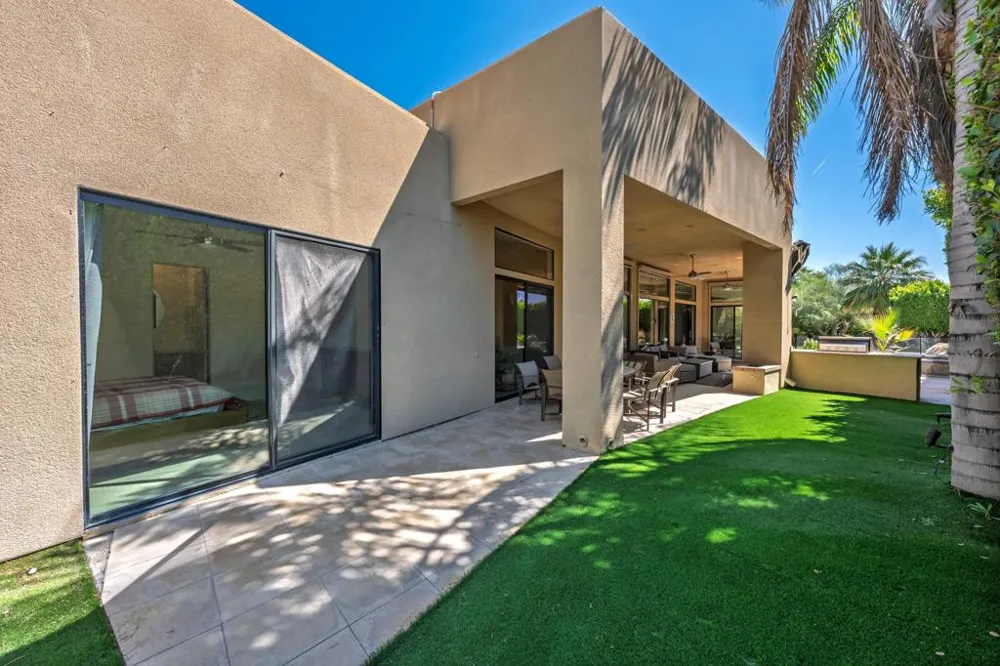 47200 Desert Lily Drive Palm Desert, CA 92260
