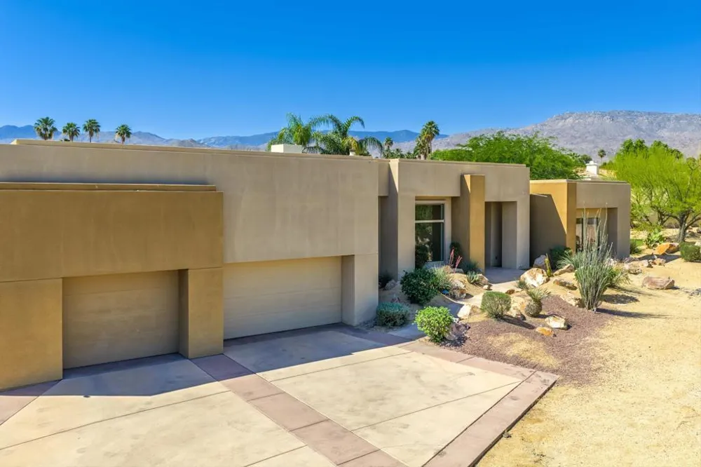 47200 Desert Lily Drive Palm Desert, CA 92260