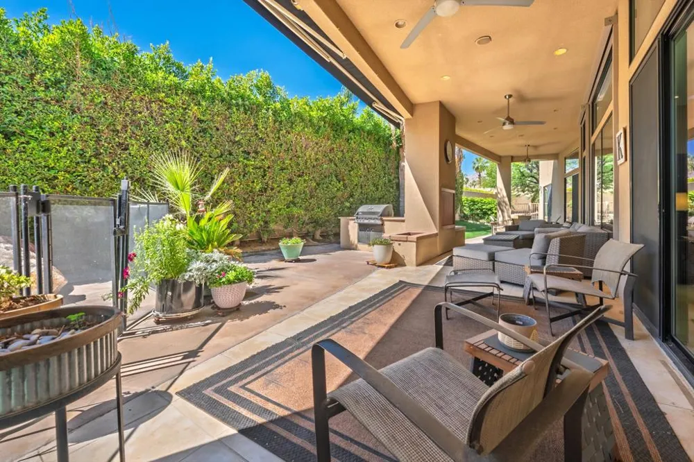 47200 Desert Lily Drive Palm Desert, CA 92260