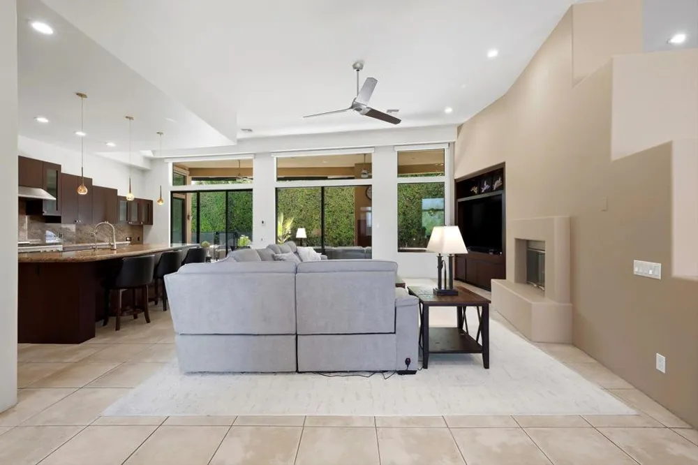 47200 Desert Lily Drive Palm Desert, CA 92260