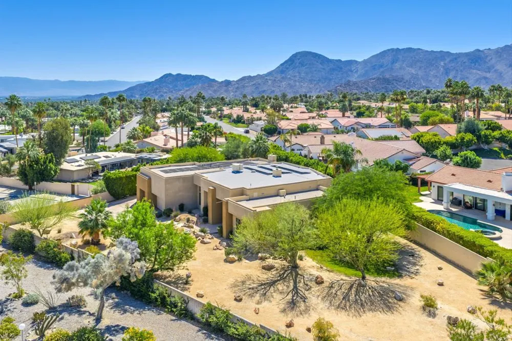 47200 Desert Lily Drive Palm Desert, CA 92260