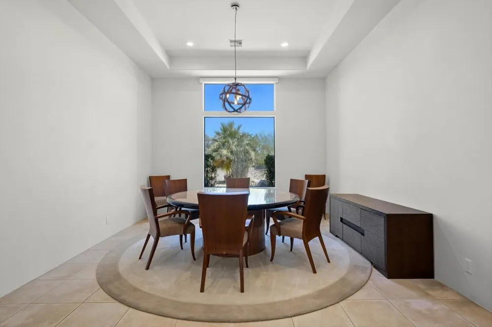 47200 Desert Lily Drive Palm Desert, CA 92260