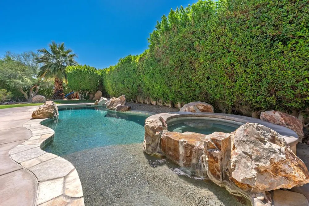 47200 Desert Lily Drive Palm Desert, CA 92260