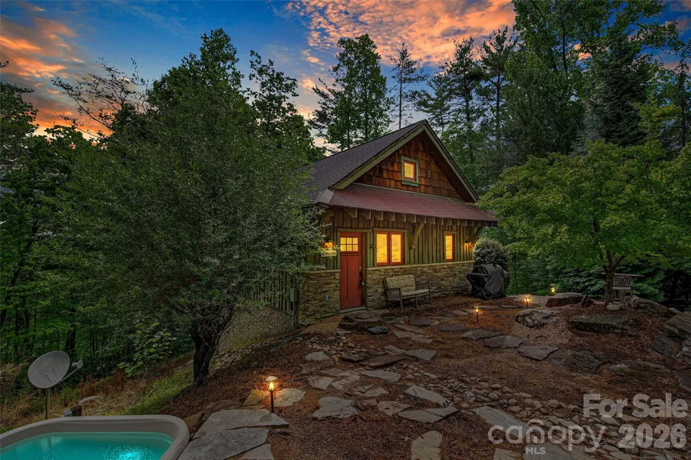 159 Osprey Roost Drive Nebo, NC 28761