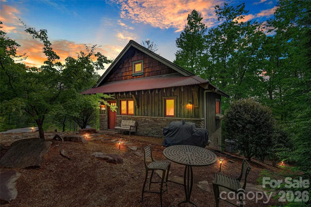 159 Osprey Roost Drive Nebo, NC 28761
