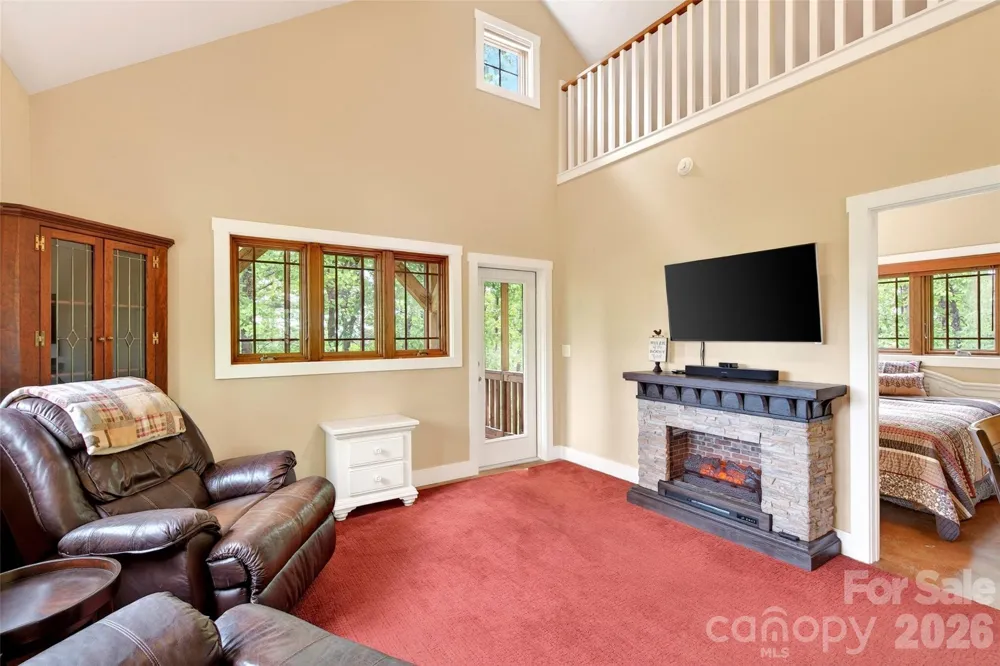 159 Osprey Roost Drive Nebo, NC 28761