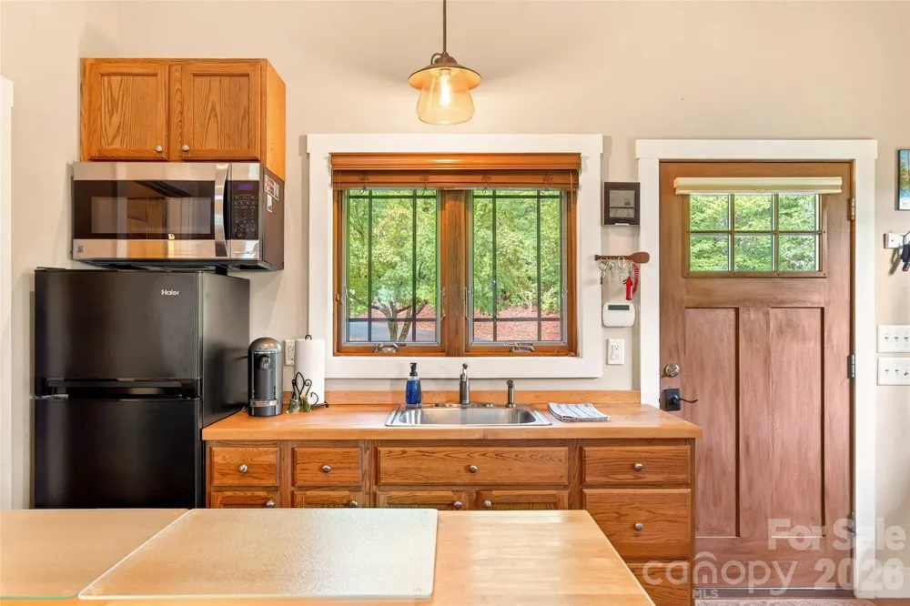 159 Osprey Roost Drive Nebo, NC 28761