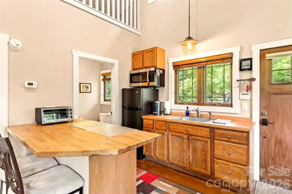 159 Osprey Roost Drive Nebo, NC 28761