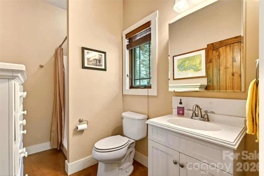159 Osprey Roost Drive Nebo, NC 28761