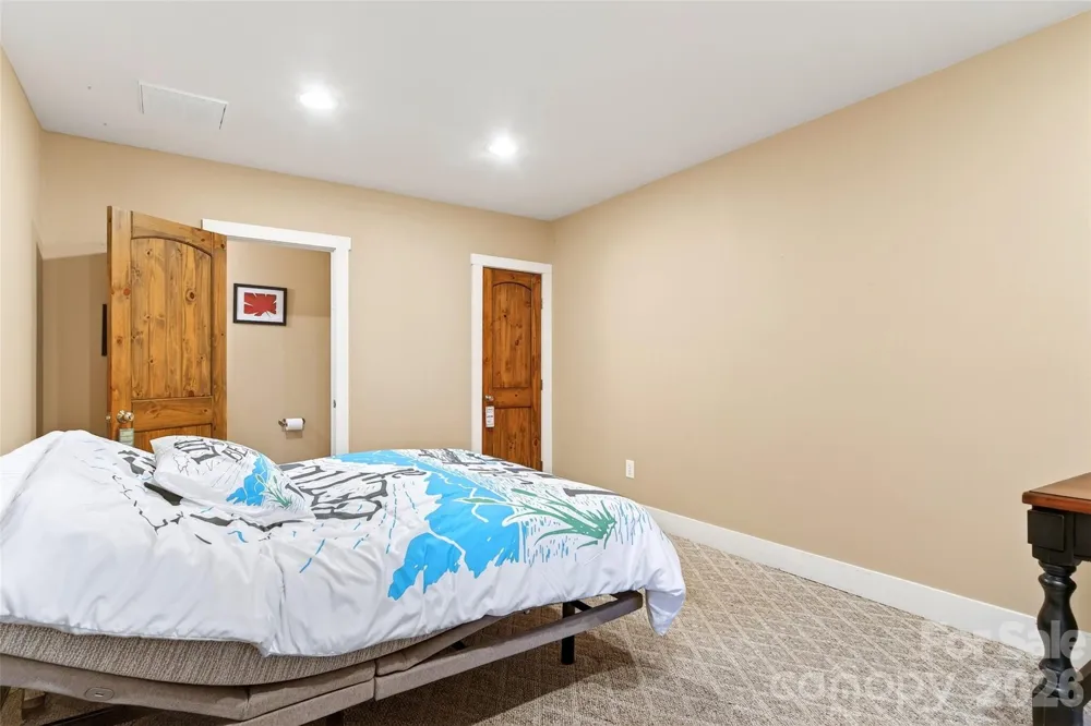 159 Osprey Roost Drive Nebo, NC 28761
