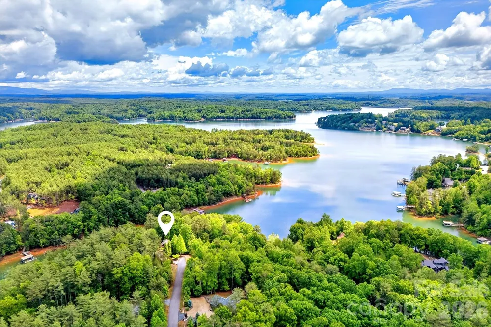 159 Osprey Roost Drive Nebo, NC 28761