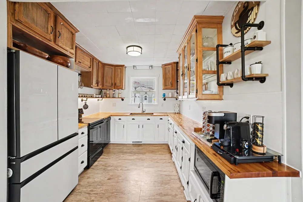 6987 E Beaverton Road Sheridan Township, MI 48617