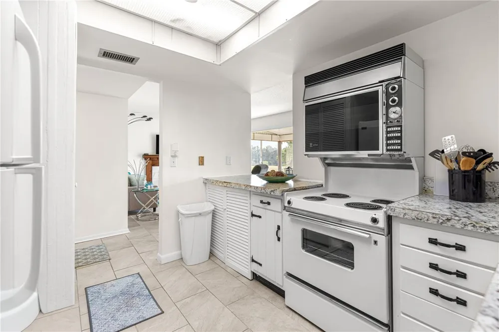 628 MIDWAY DRIVE #B ocala, FL 34472
