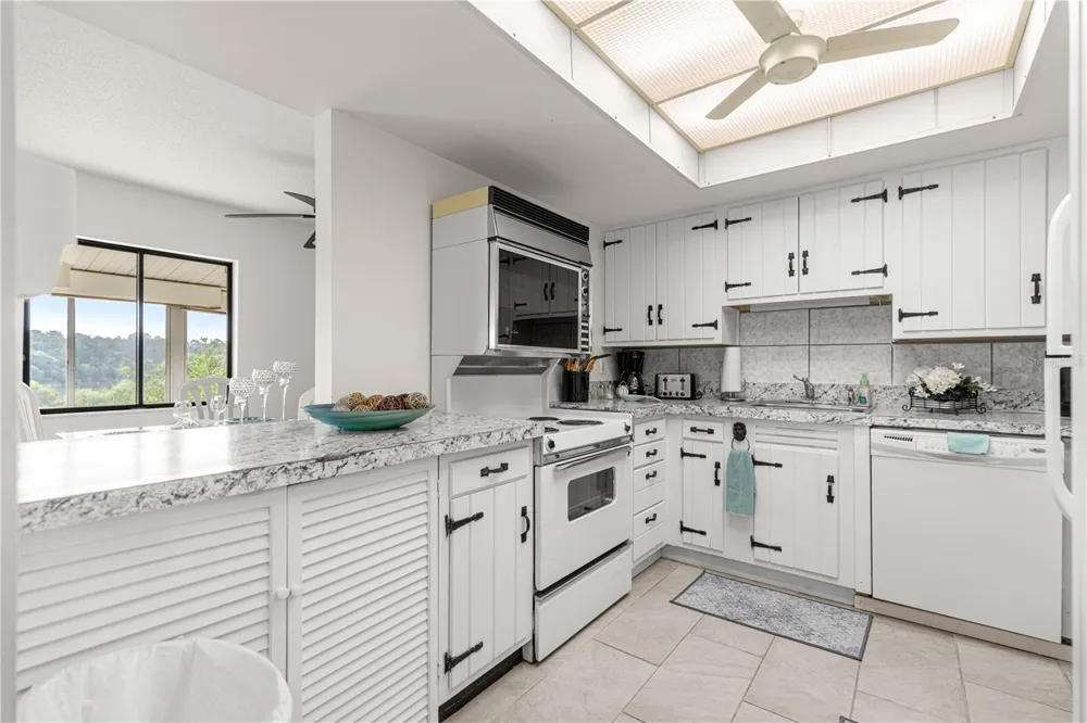 628 MIDWAY DRIVE #B ocala, FL 34472