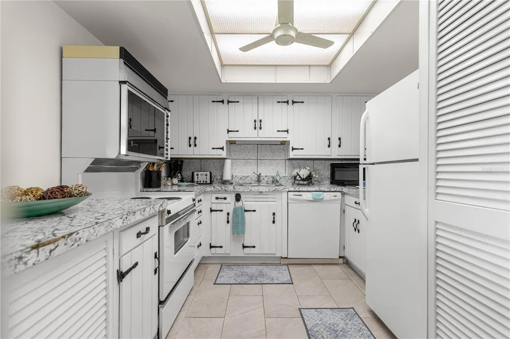 628 MIDWAY DRIVE #B ocala, FL 34472