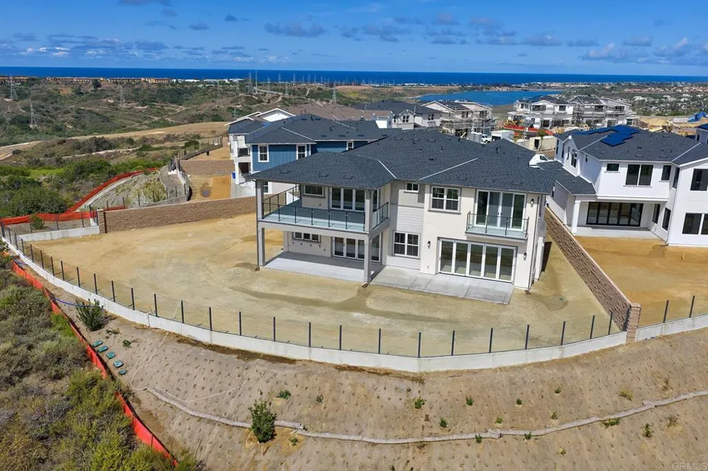 2057 Verne View Carlsbad, CA 92008