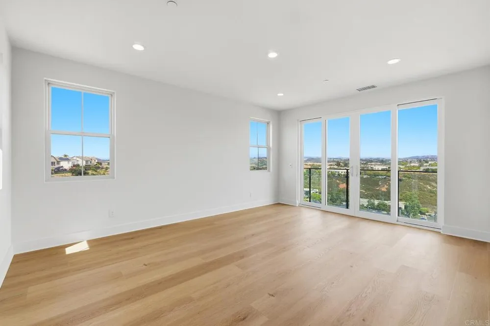 2057 Verne View Carlsbad, CA 92008