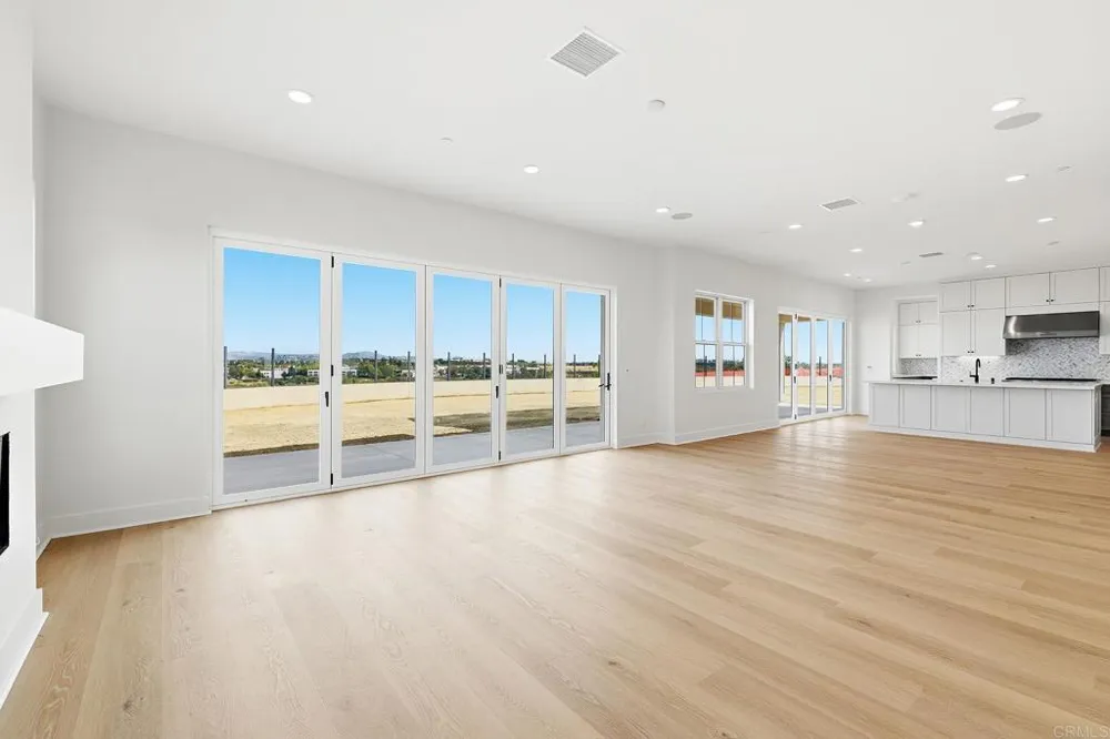 2057 Verne View Carlsbad, CA 92008