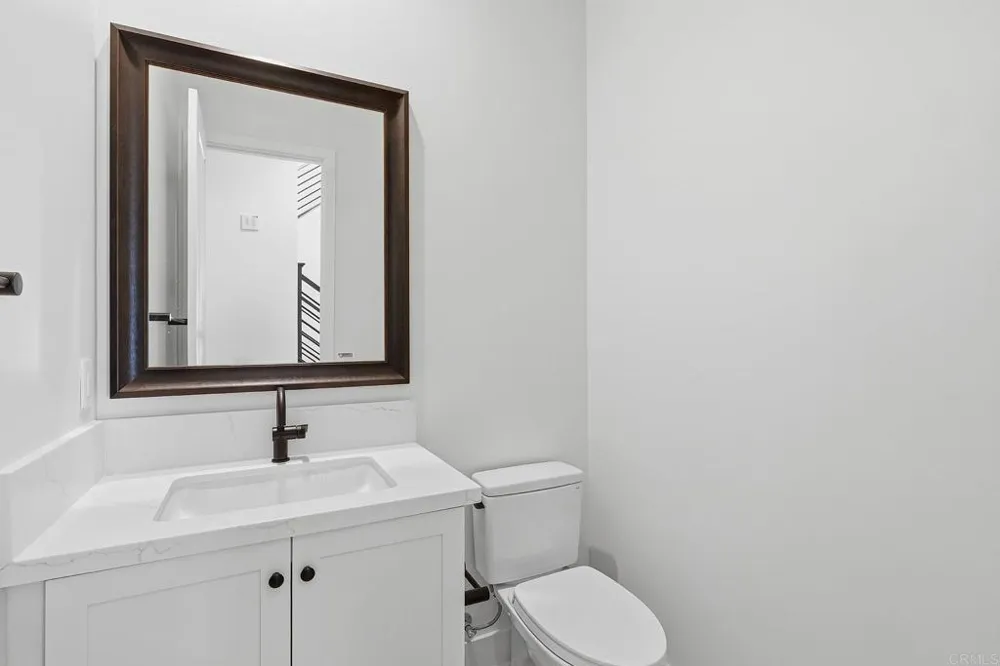 2057 Verne View Carlsbad, CA 92008