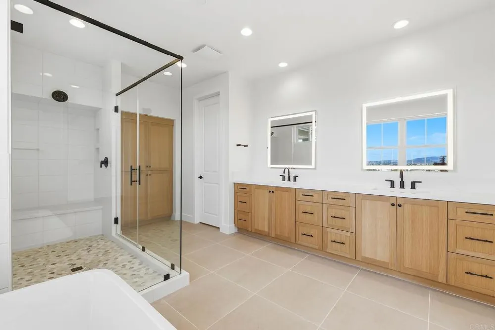 2057 Verne View Carlsbad, CA 92008