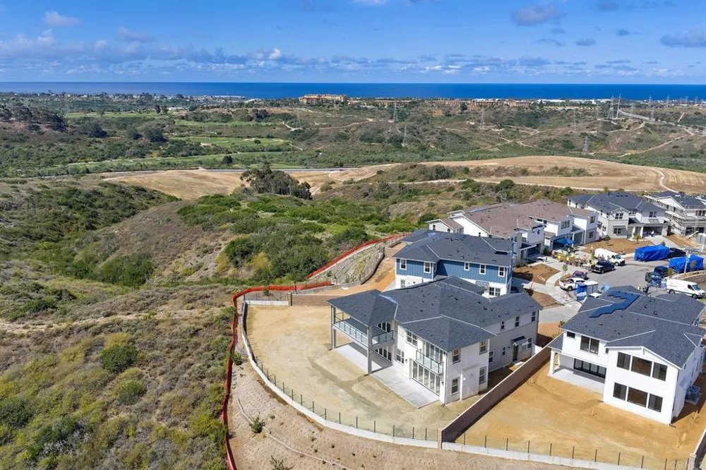 2057 Verne View Carlsbad, CA 92008