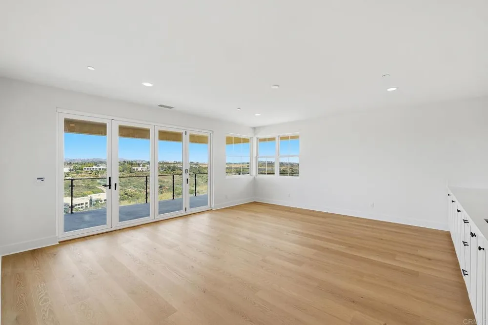 2057 Verne View Carlsbad, CA 92008