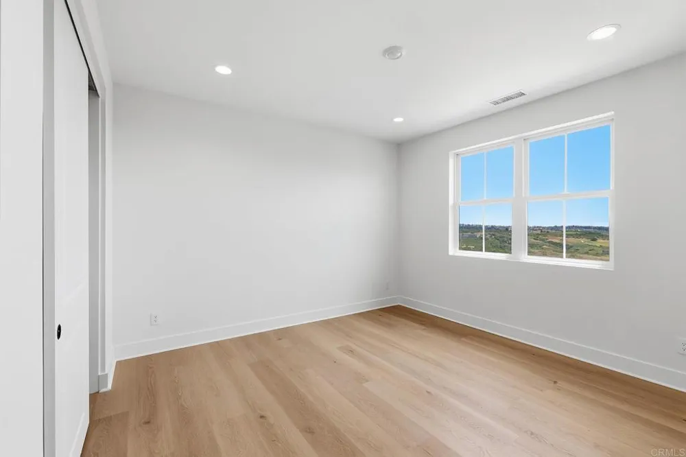 2057 Verne View Carlsbad, CA 92008