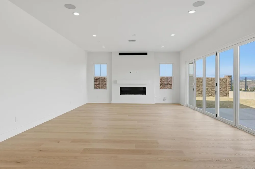 2057 Verne View Carlsbad, CA 92008