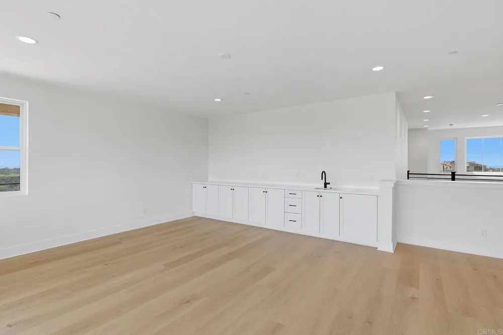 2057 Verne View Carlsbad, CA 92008