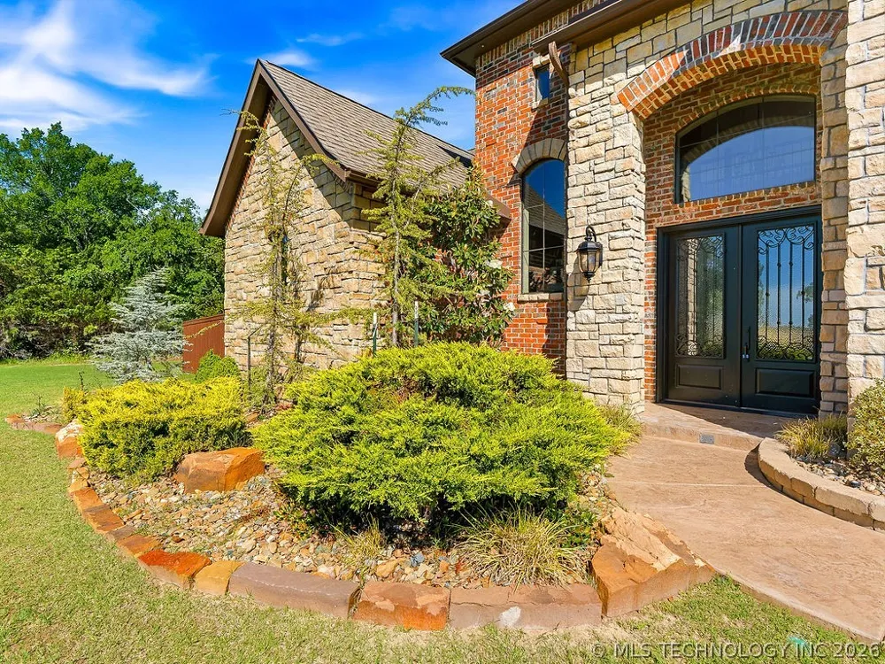 12435 County Road 3593 Circle Ada, OK 74820