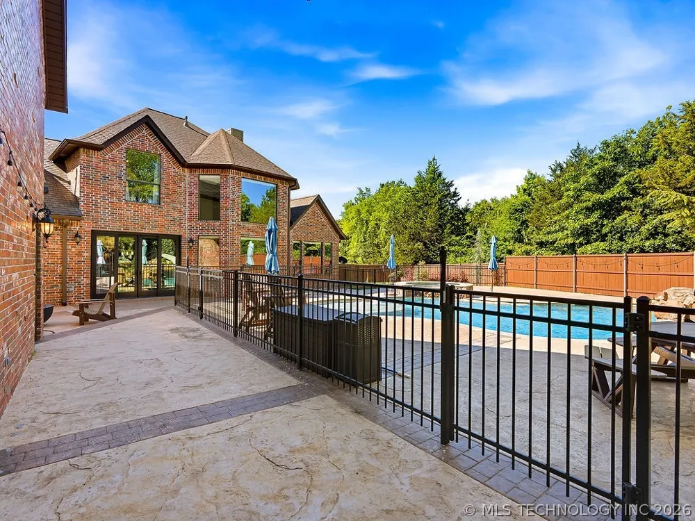 12435 County Road 3593 Circle Ada, OK 74820