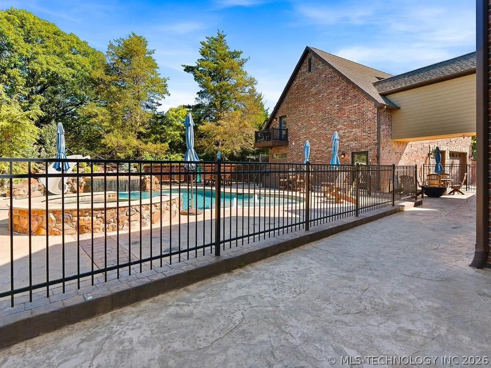 12435 County Road 3593 Circle Ada, OK 74820