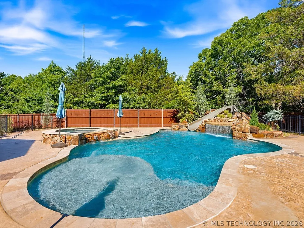 12435 County Road 3593 Circle Ada, OK 74820