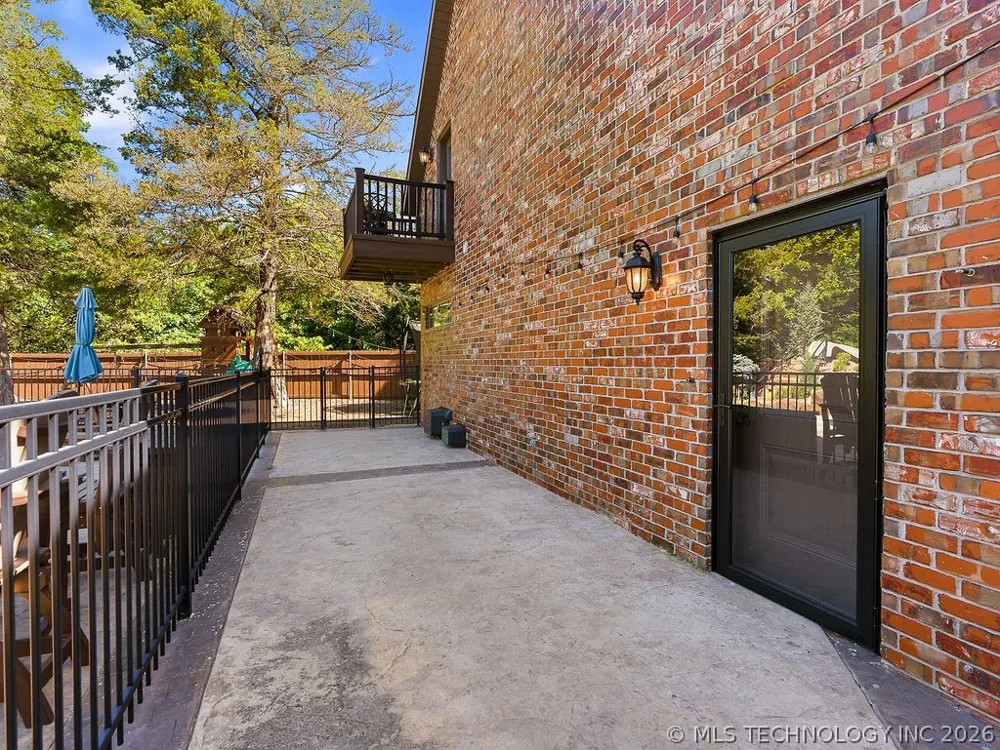 12435 County Road 3593 Circle Ada, OK 74820