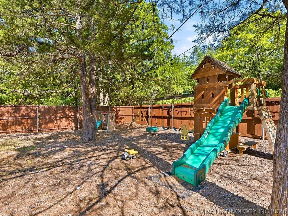 12435 County Road 3593 Circle Ada, OK 74820