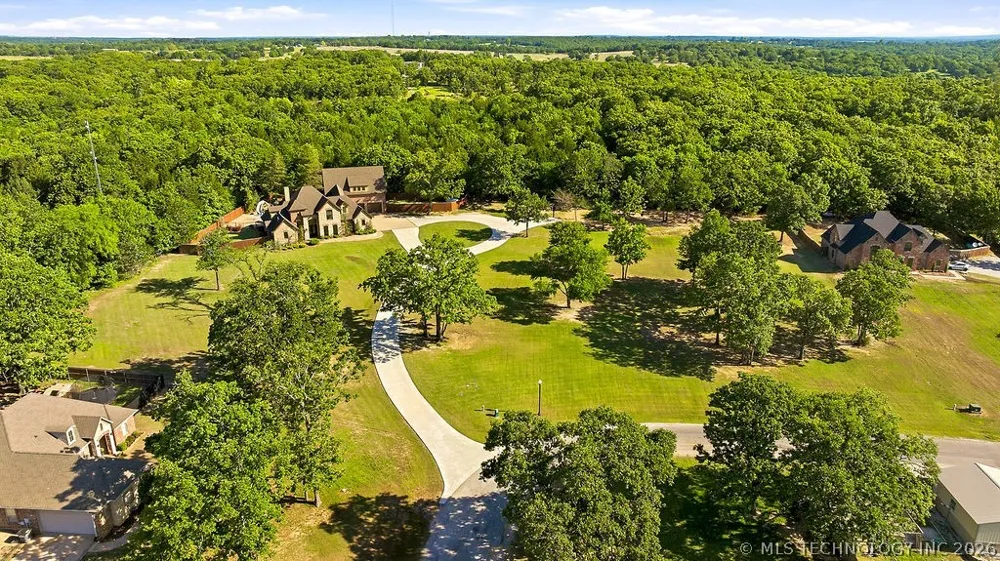 12435 County Road 3593 Circle Ada, OK 74820