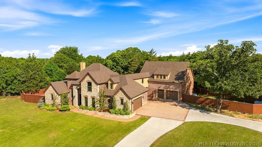 12435 County Road 3593 Circle Ada, OK 74820