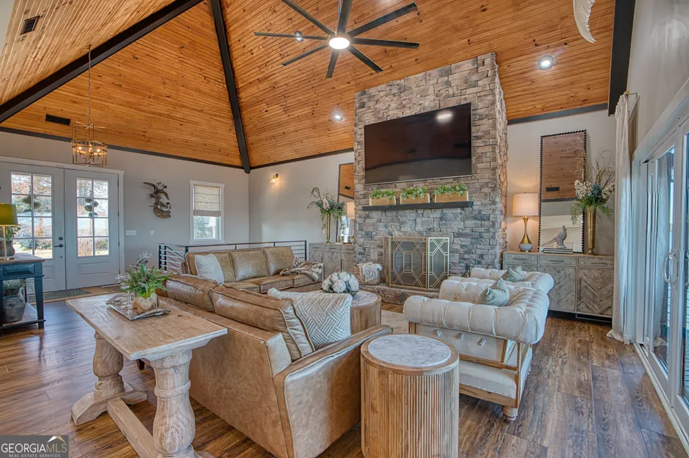 204 County Road 469 Centre, AL 35960