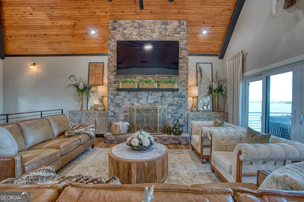 204 County Road 469 Centre, AL 35960