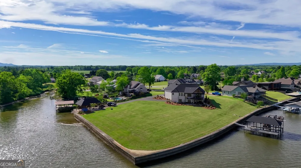 204 County Road 469 Centre, AL 35960