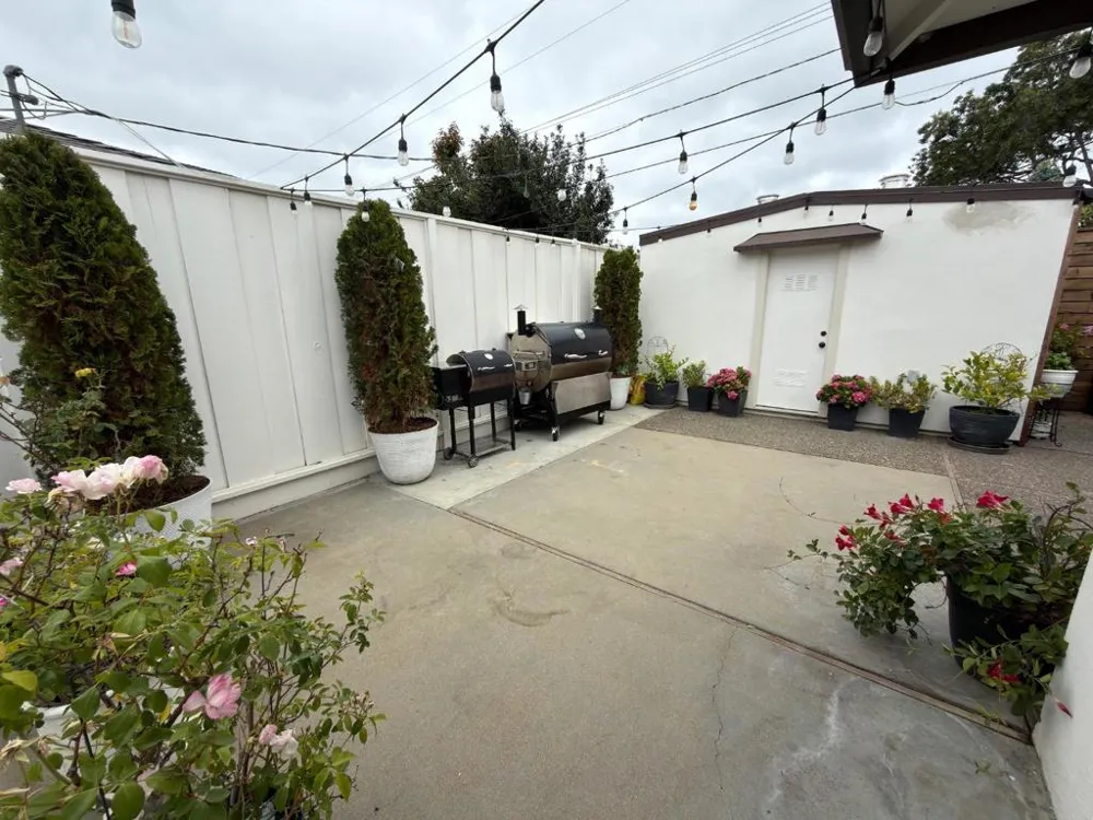 1268 La Mirada Drive Salinas, CA 93901