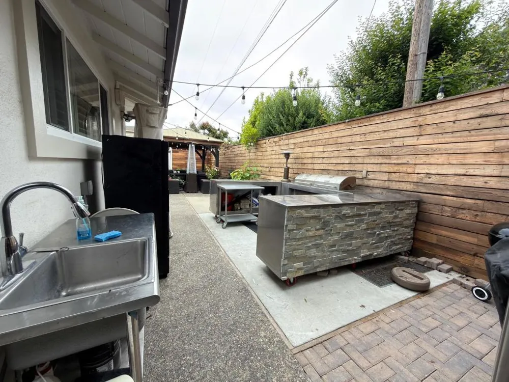 1268 La Mirada Drive Salinas, CA 93901