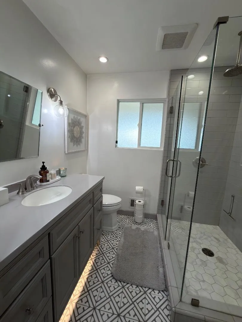 1268 La Mirada Drive Salinas, CA 93901