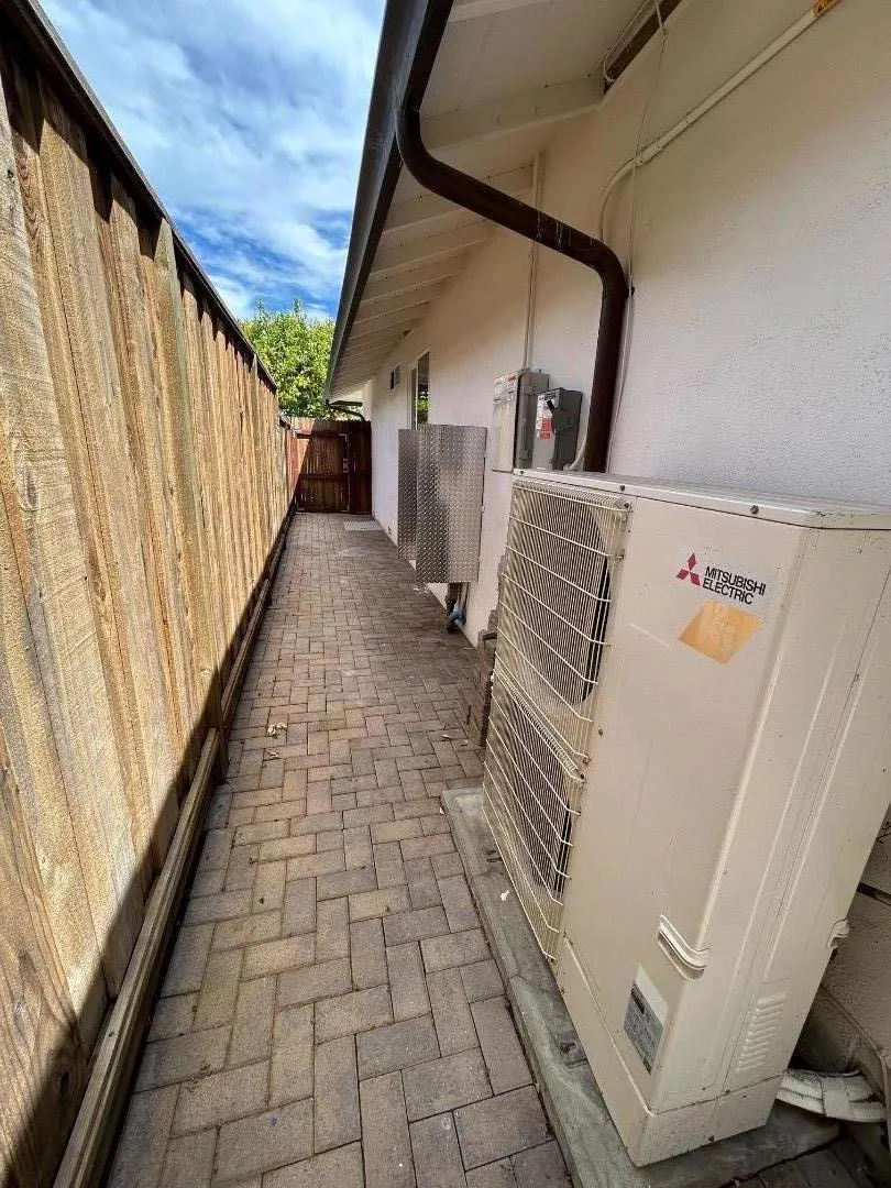 1268 La Mirada Drive Salinas, CA 93901