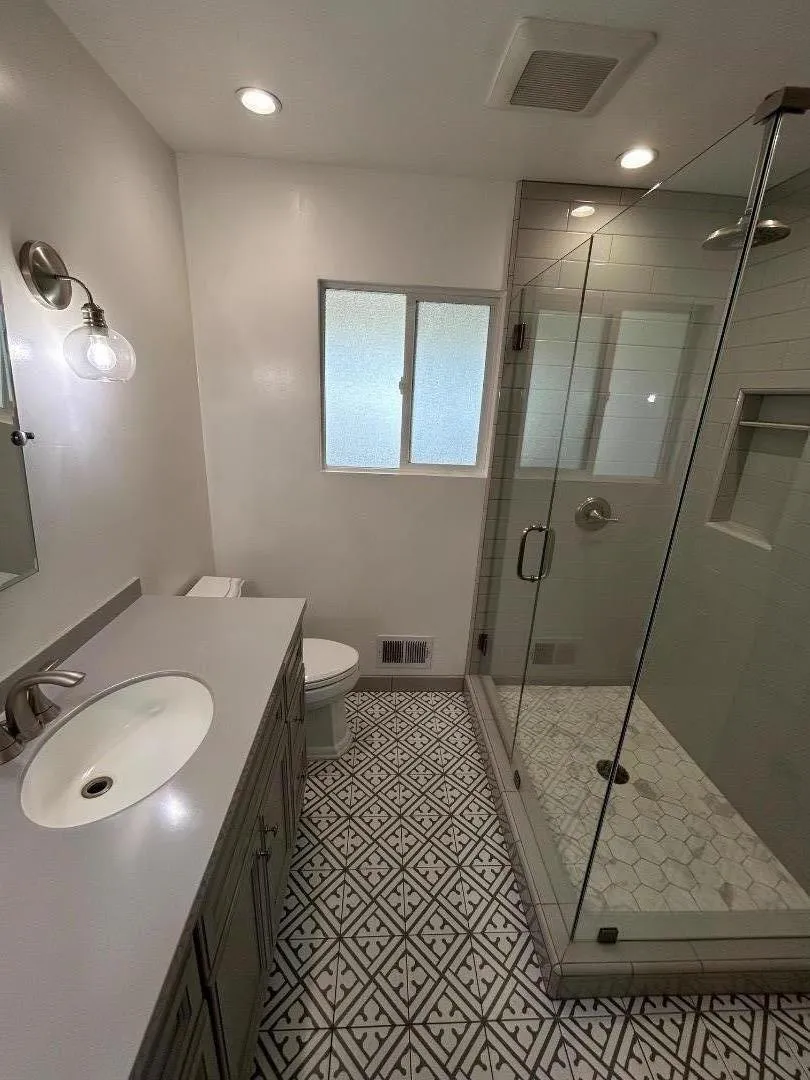 1268 La Mirada Drive Salinas, CA 93901