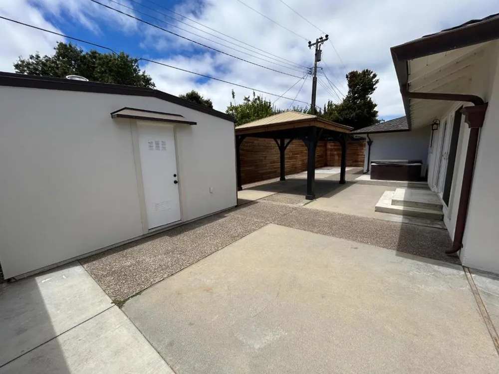 1268 La Mirada Drive Salinas, CA 93901