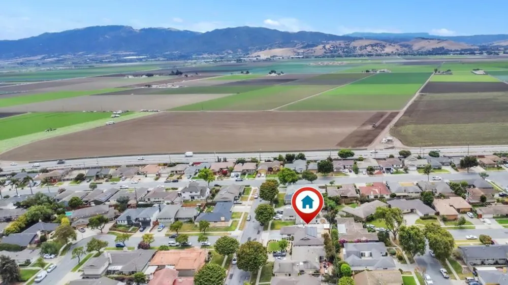 1268 La Mirada Drive Salinas, CA 93901