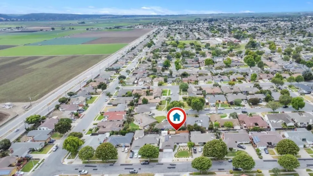1268 La Mirada Drive Salinas, CA 93901