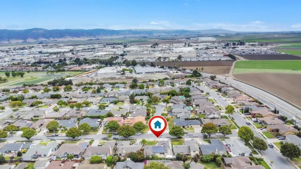 1268 La Mirada Drive Salinas, CA 93901