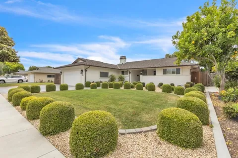 1268 La Mirada Drive